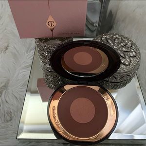 💞🔥HP🔥Charlotte Tilbury Swish And Glow Blusher💞